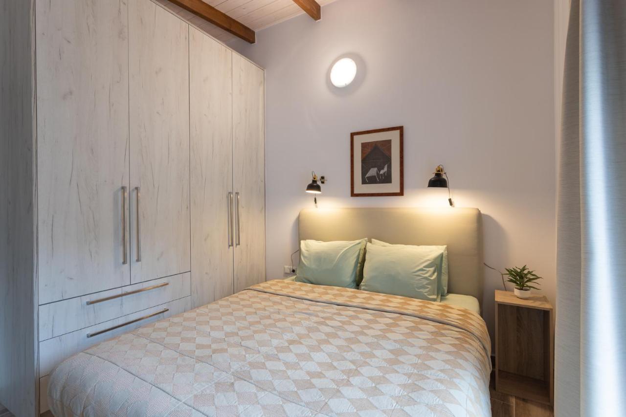 Modern City Center Loft Ioannina Extérieur photo